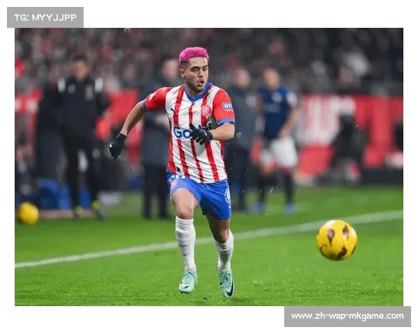 巴黎圣日耳曼迎战劲敌，顺利拿下三分